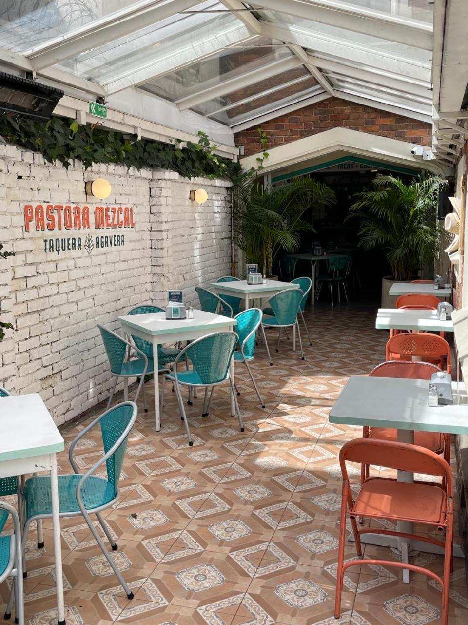 Marietta - House Of Social Travellers Hostel Bogota Exterior photo